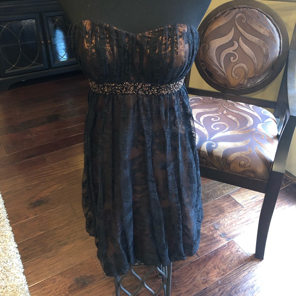 Stunning Alberto Makali dress size 4 worn once